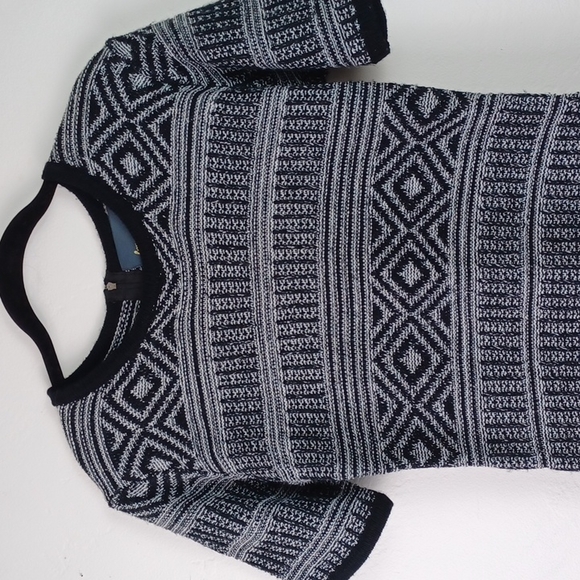 ♥️Bundle Only♥️ Tribal Vibe Graphic Super Cute Sweater Dress - Picture 3 of 11